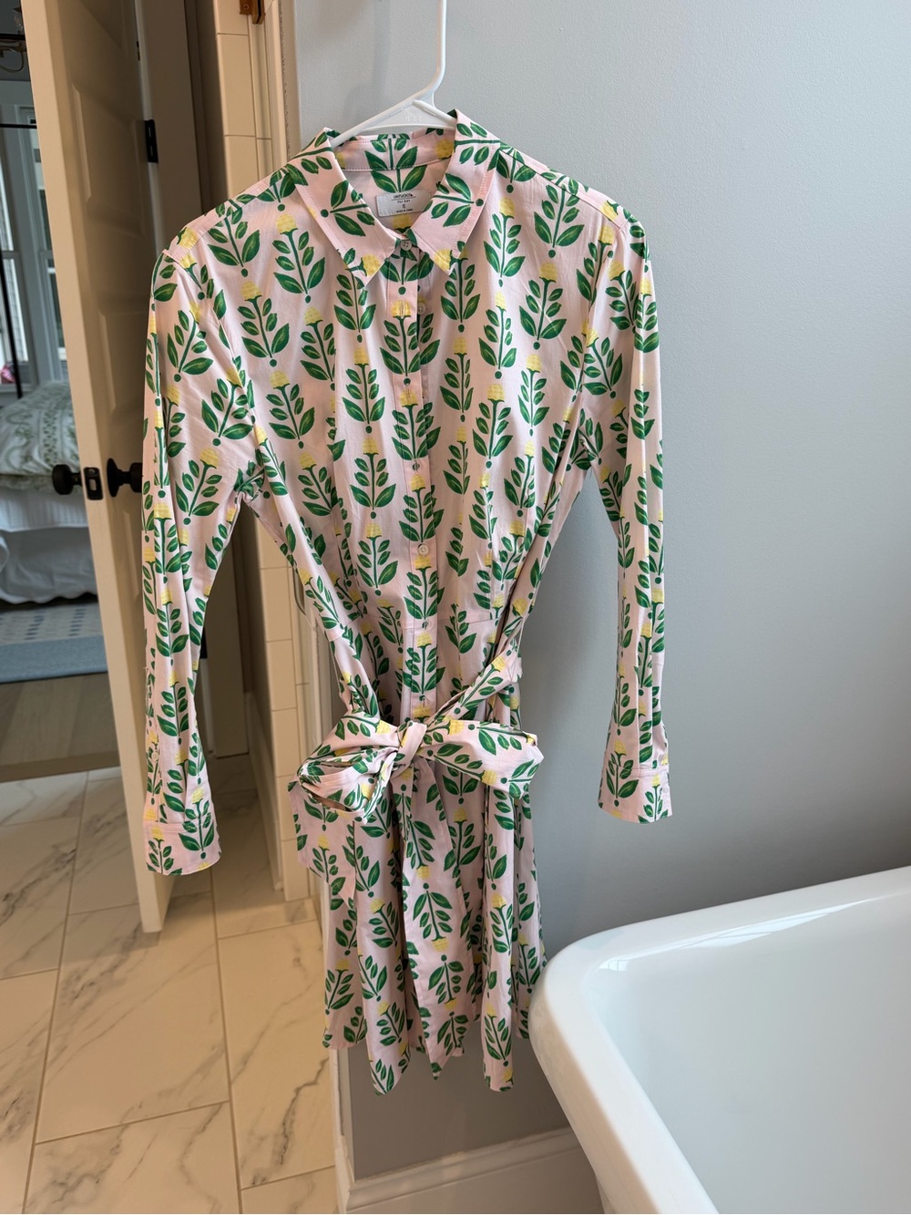 UNTUCKit Light pink and Green Leaf Print Mini dress